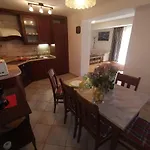 In 27284 Apartman Selce