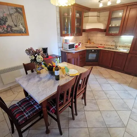 In 27284 Apartment *